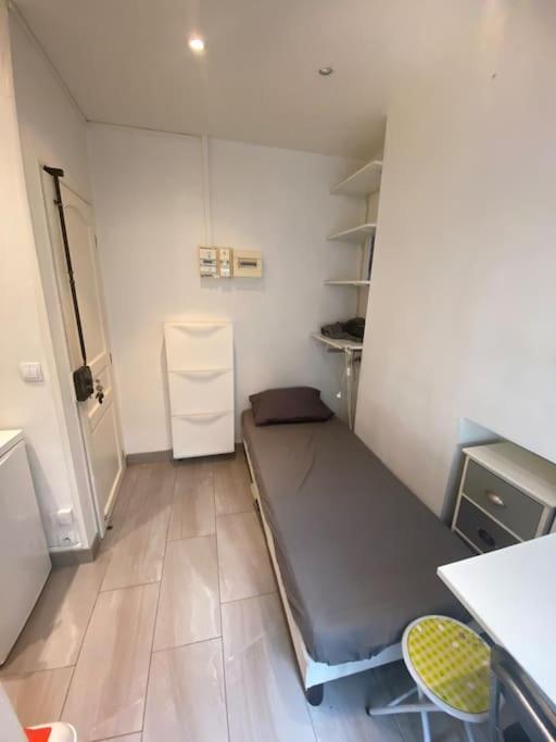 Small Studio Near Eiffel Tower パリ エクステリア 写真