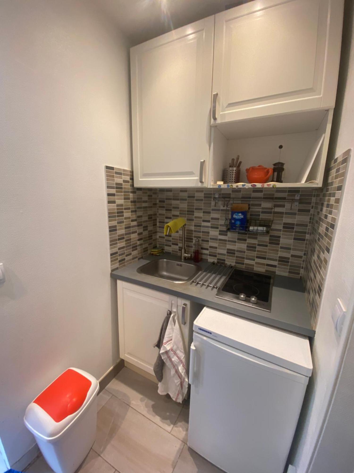 Small Studio Near Eiffel Tower パリ エクステリア 写真